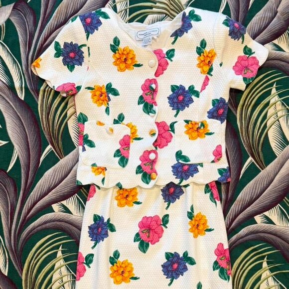 Adrienne Vittadini VTG 80s FLORAL COQUETTE two piece set: blouse + pencil skirt! - Picture 2 of 8
